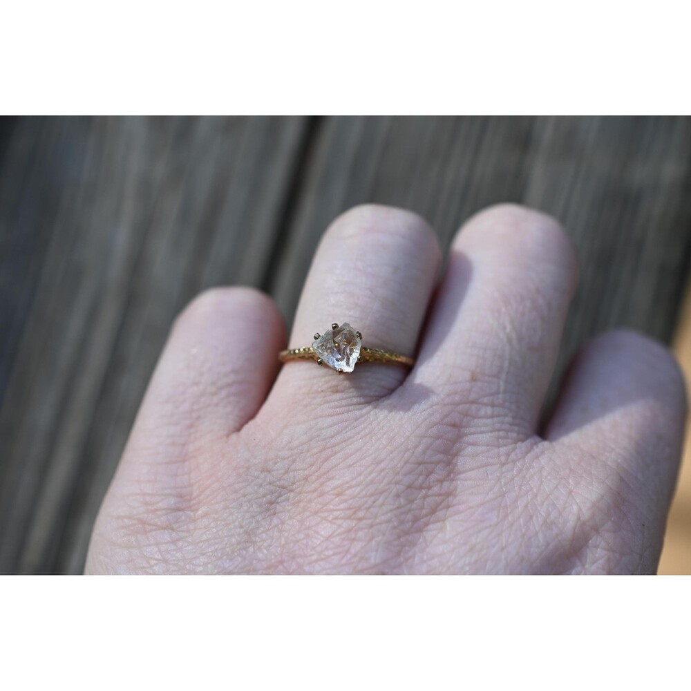 Engagement ring 10k yellow gold and Lake County diamond ring - Picture 5 of 10